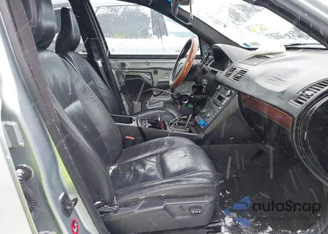 2014 Volvo Xc90 3.2 Platinum z USA, uszkodzony, nr VIN YV4952CZ3E1699864